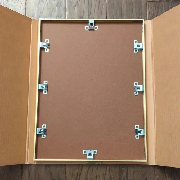 Silver  frame - Picture 3 of 4